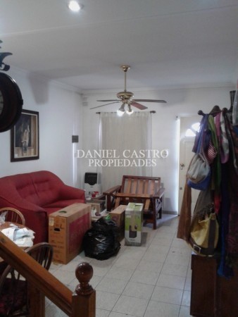 Excelente duplex de categoria en Villa Luzuriaga