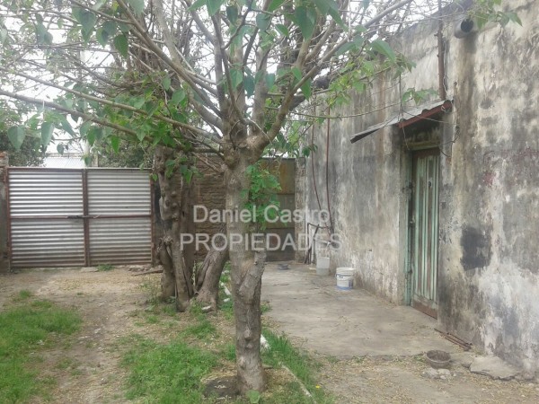 Terreno de 350 Mt2 , en Venta , Isidro Casanova.