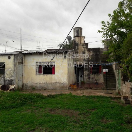 Casa a la venta con escritura y planos , barrio "LA LOMA" - G.de Laferrere