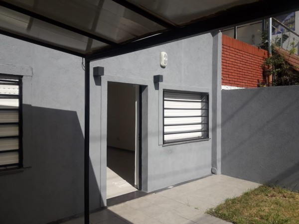 PH  al frente en venta , SAN JUSTO.