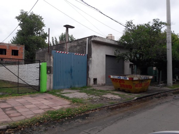 PH AL FRENTE , CON LOCAL