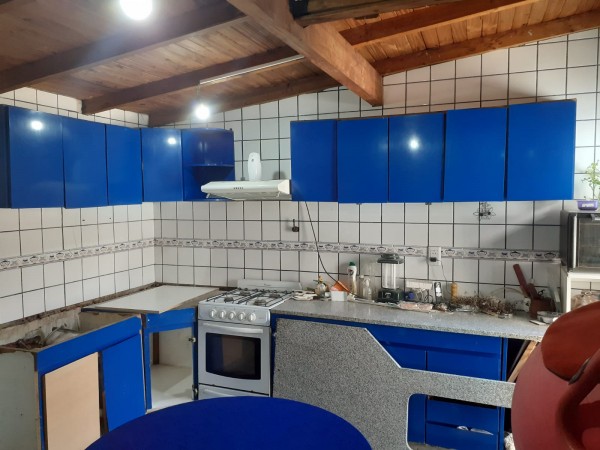 ALQUILER de 2 dptos de 2 y 3 ambientes , zona San Justo