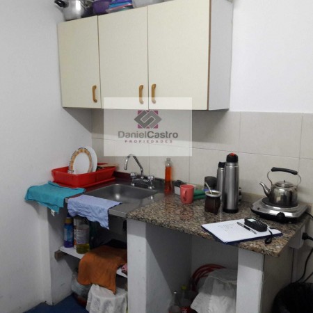 Local de 280 mt2 , en venta , zona  Villa Luzuriaga 