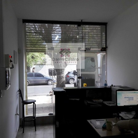 Local de 280 mt2 , en venta , zona  Villa Luzuriaga 