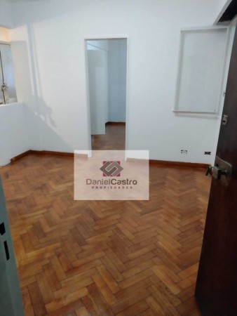 Dpto 2 ambientes , reciclado a nuevo !