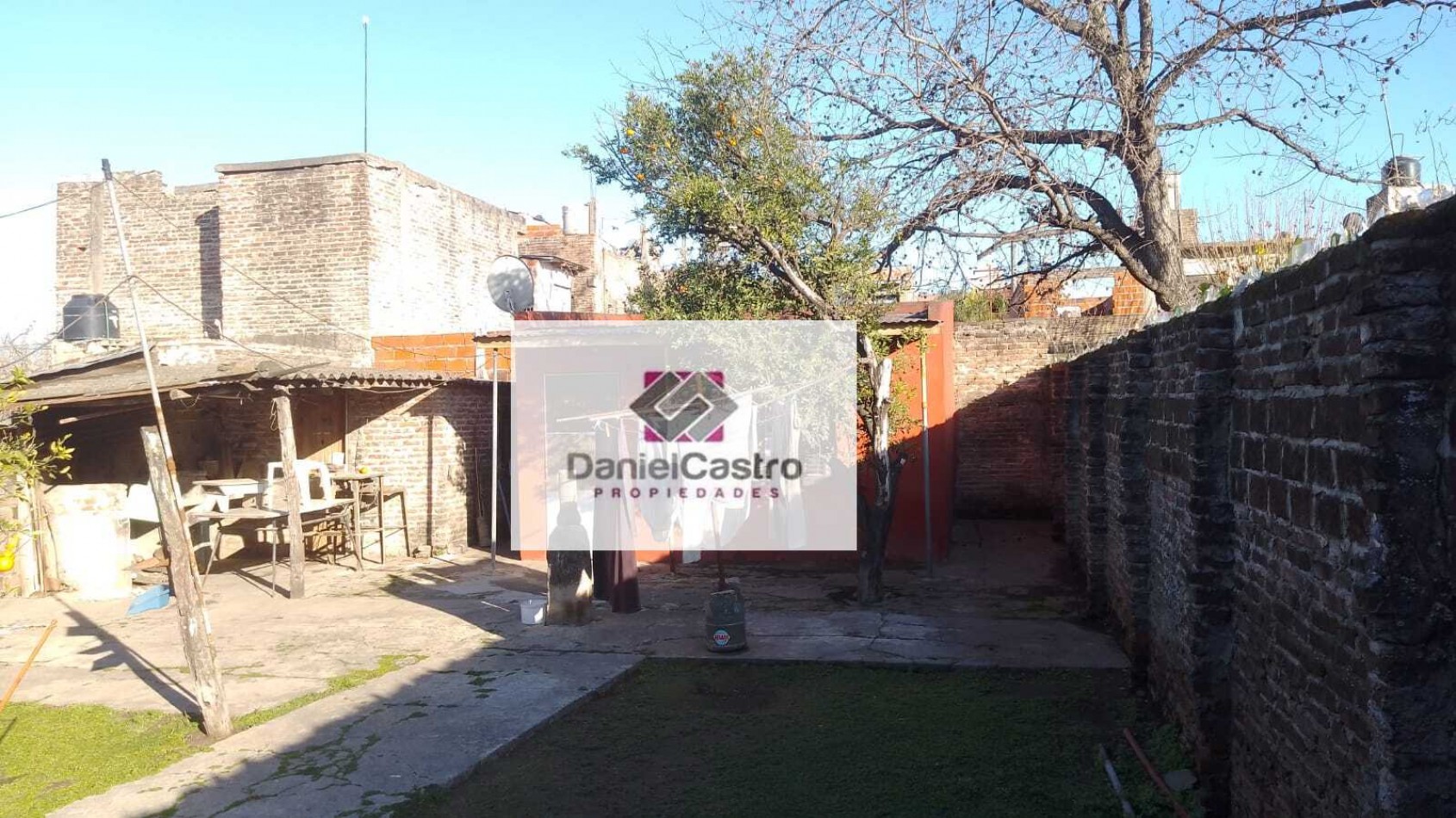 Oportunidad , Casa sobre lote propio , Gregorio de Laferrere.